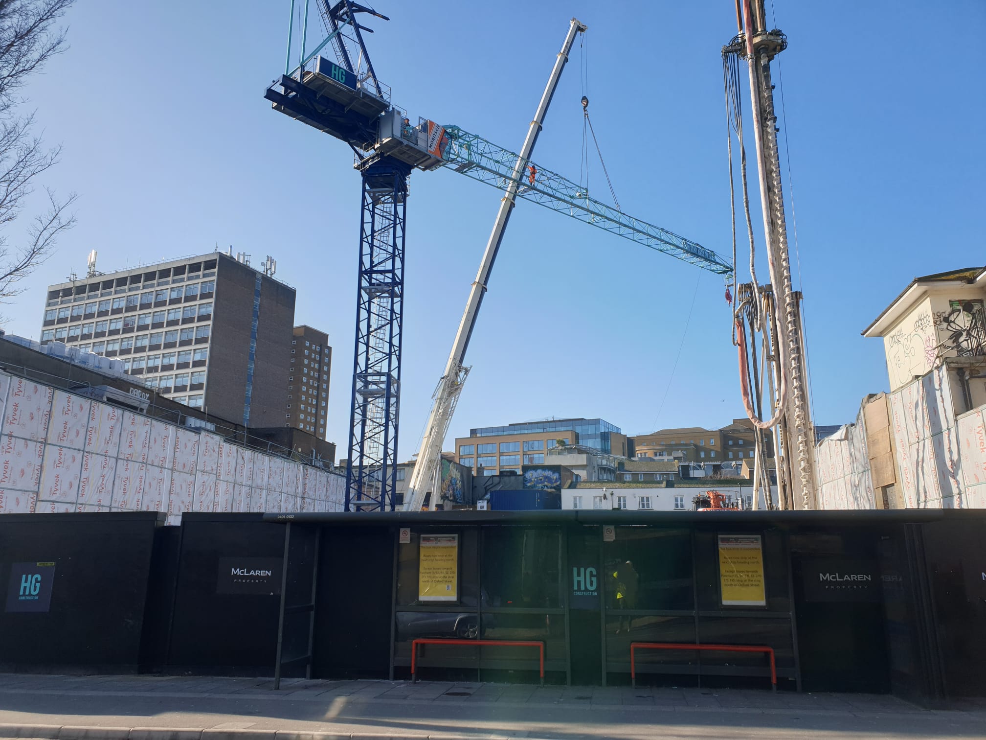 Crane Arrives at London Road HG Construction HG Construction