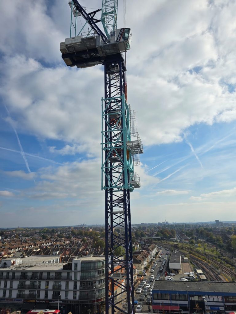 HG Construction Moritsch Cranes